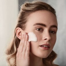 MEDIK8 Calmwise Soothing Cleanser - zklidňující čistící pěna 150 ml