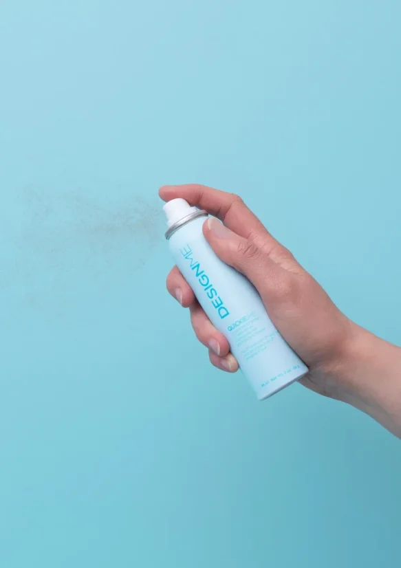 Suchý šampon pro tmavé vlasy - DESIGNME Quickie.Me 96 ml