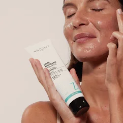 Čisticí pěnový gel - NOVEXPERT Clear Skin Foaming 150g